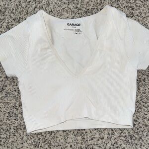 Garage Crop Top V-neck t-shirt